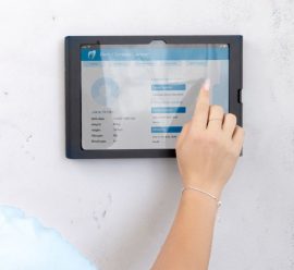 iPad 10.9(10-11 Gen) védőkeret fekete